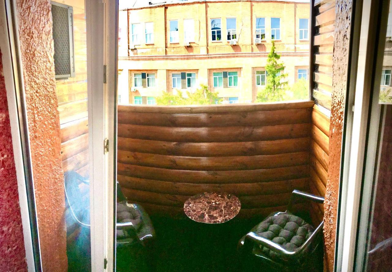 One-Bedroom Apartment On Gagarina Kharkiv Eksteriør billede